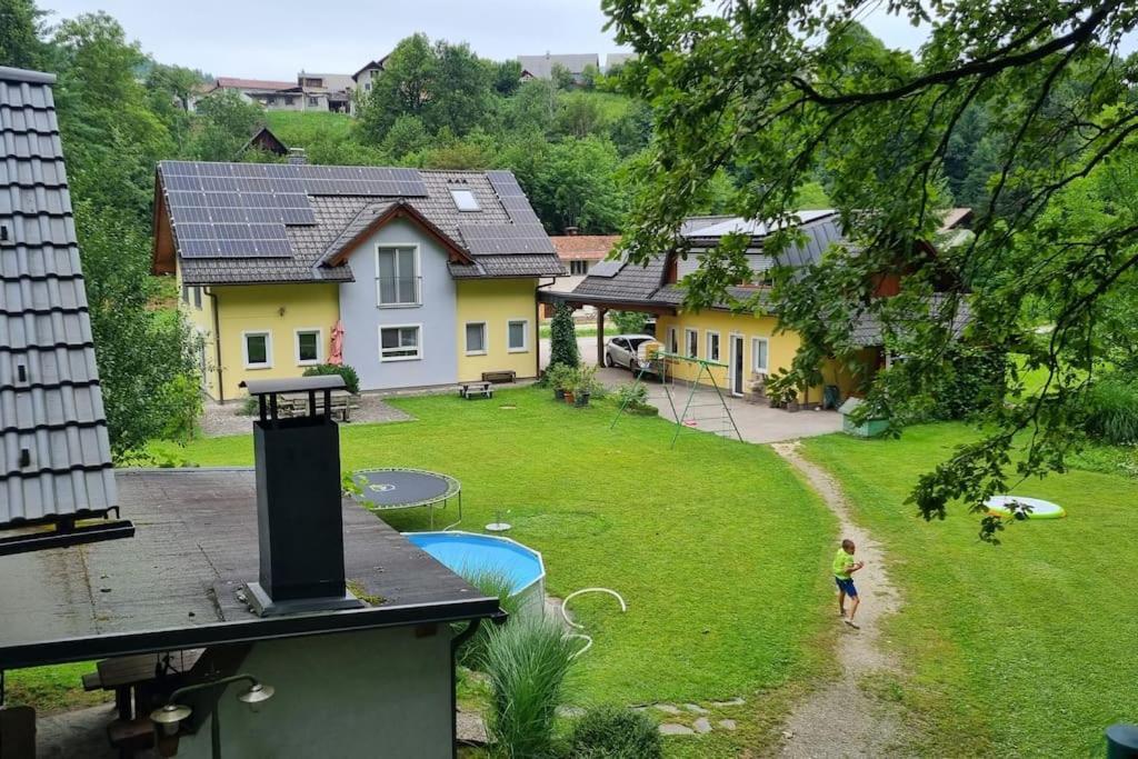 Country Retreat, Near Ljubljana City, Apartma Na Vasi, Blizu Mesta Ljubljana Daire Medvode Dış mekan fotoğraf